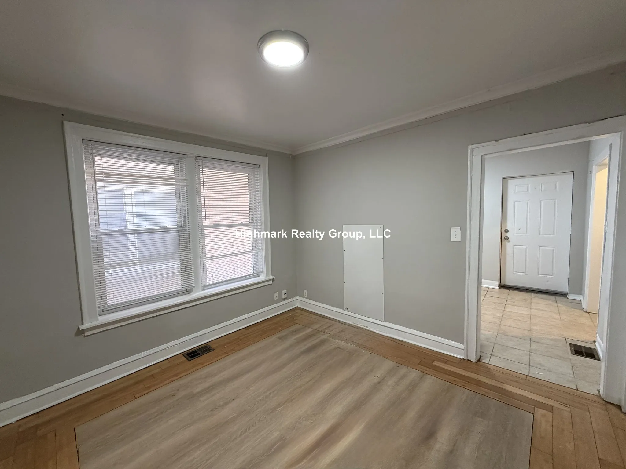 6304 N Oakley Ave, , 60659, USA 60659-unit#1F-Chicago-IL