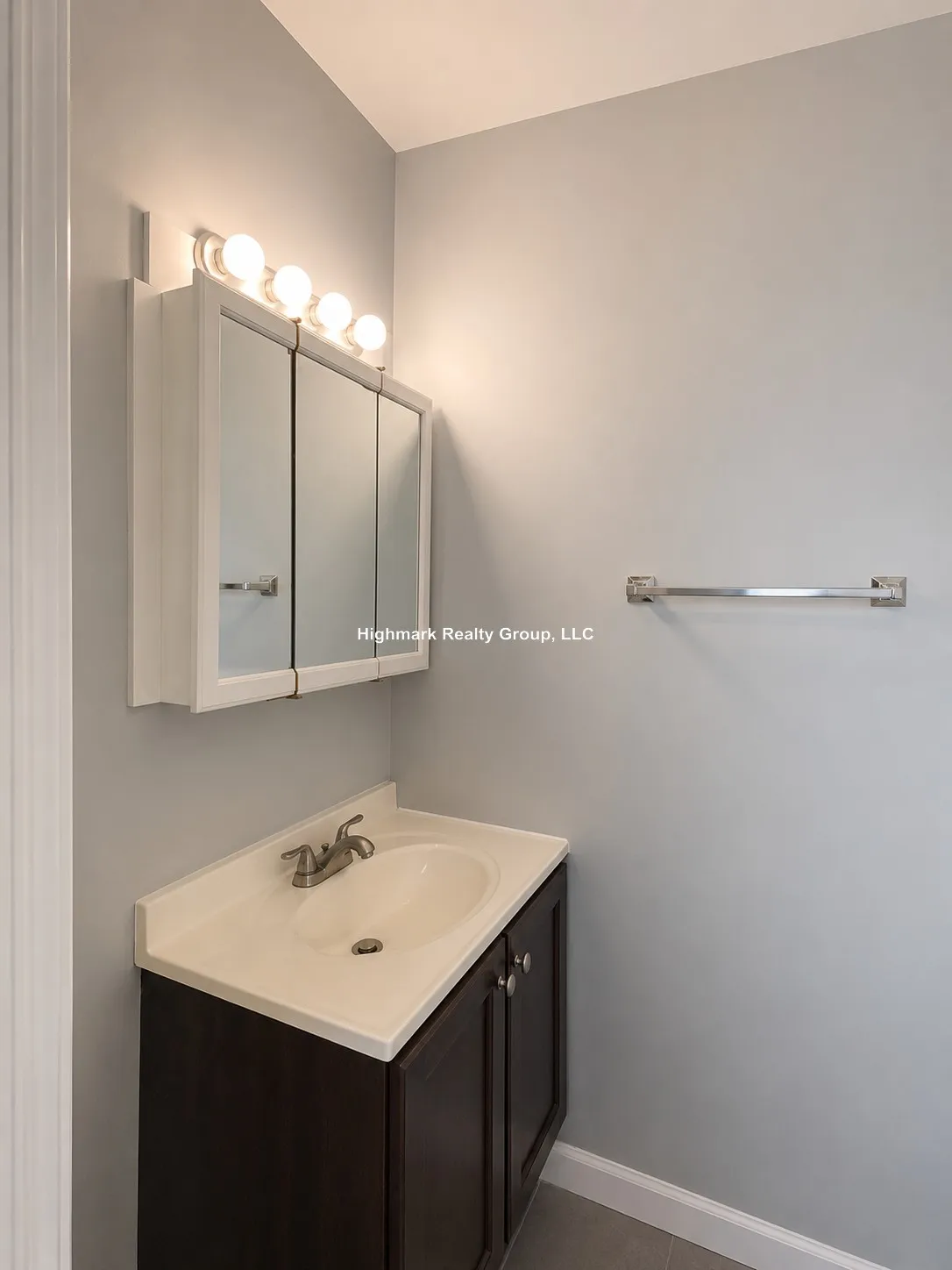 9016 Lamon Ave, ,  60077, USA 60077-unit#GA-Skokie-IL