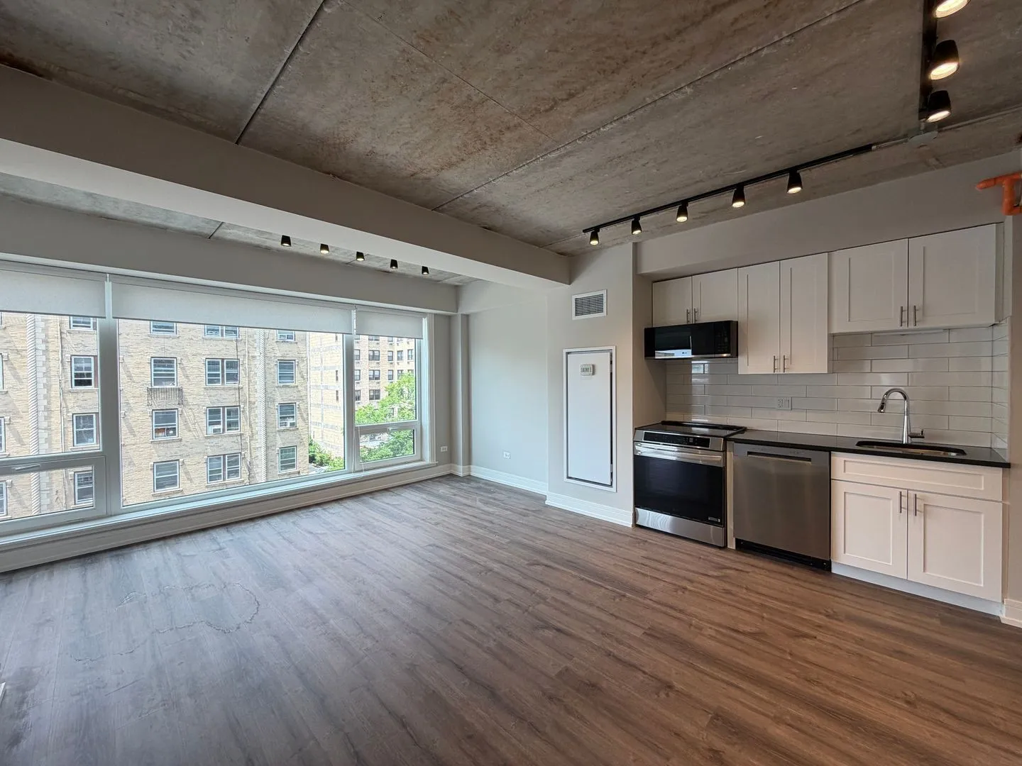 952 W Carmen Ave, , 60640, USA 60640-unit#305-Chicago-IL