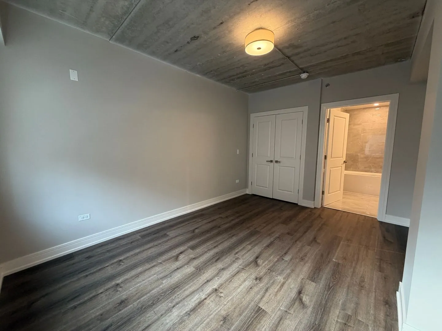 952 W Carmen Ave, ,  60640, USA 60640-unit#952-211-Chicago-IL