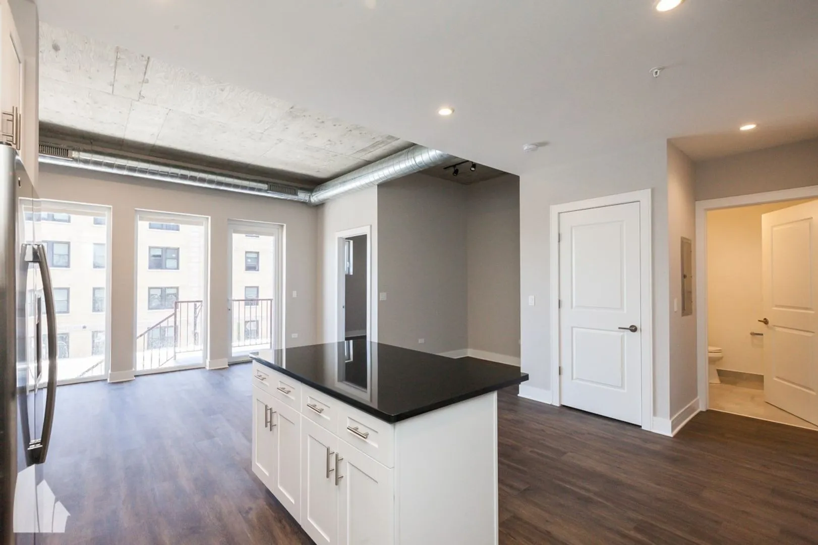 N Broadway, , , USA IL-unit#3833-302-Chicago-IL