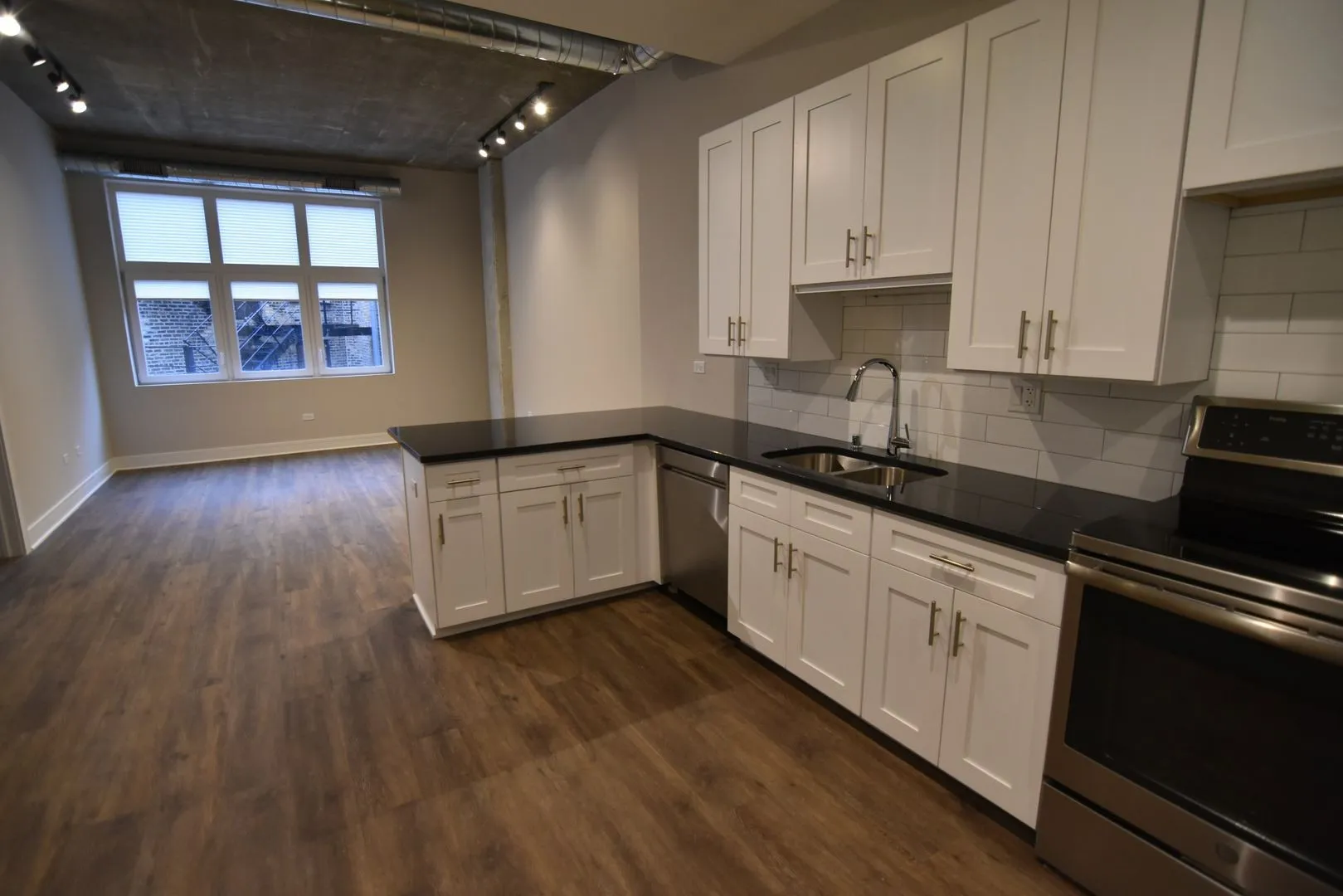 N Broadway, , , USA IL-unit#3833-520-Chicago-IL