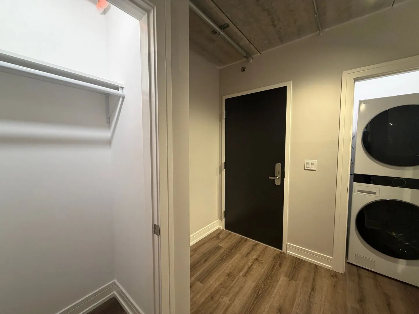 952 W Carmen Ave, ,  60640, USA 60640-unit#952-205-Chicago-IL