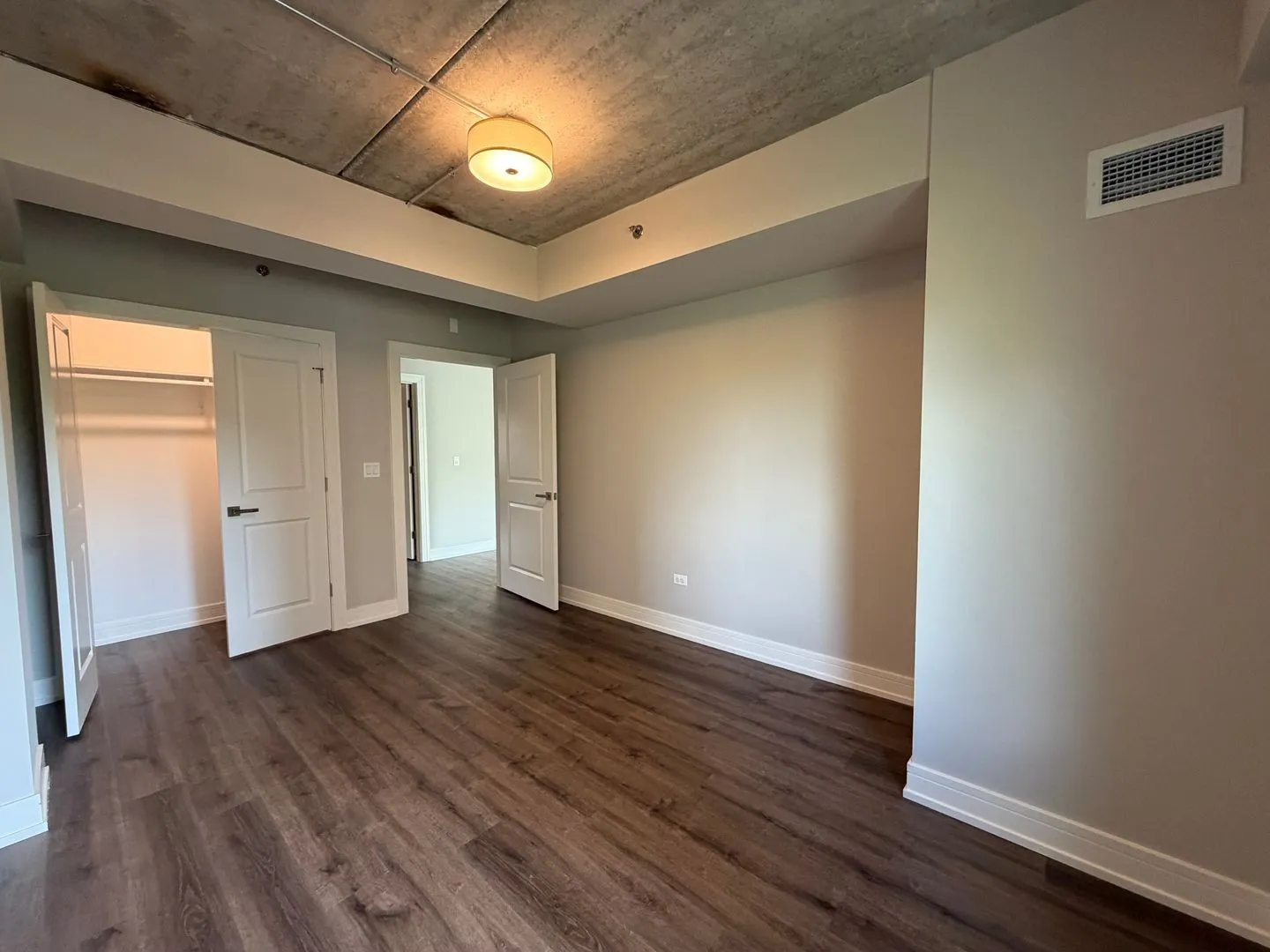952 W Carmen Ave, ,  60640, USA 60640-unit#952-402-Chicago-IL