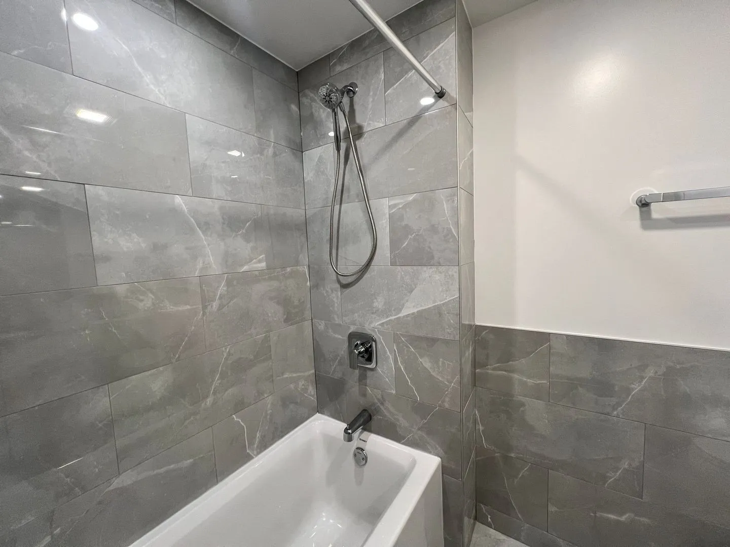 700 W Grace St, ,  60613, USA 60613-unit#706-GDN-Chicago-IL