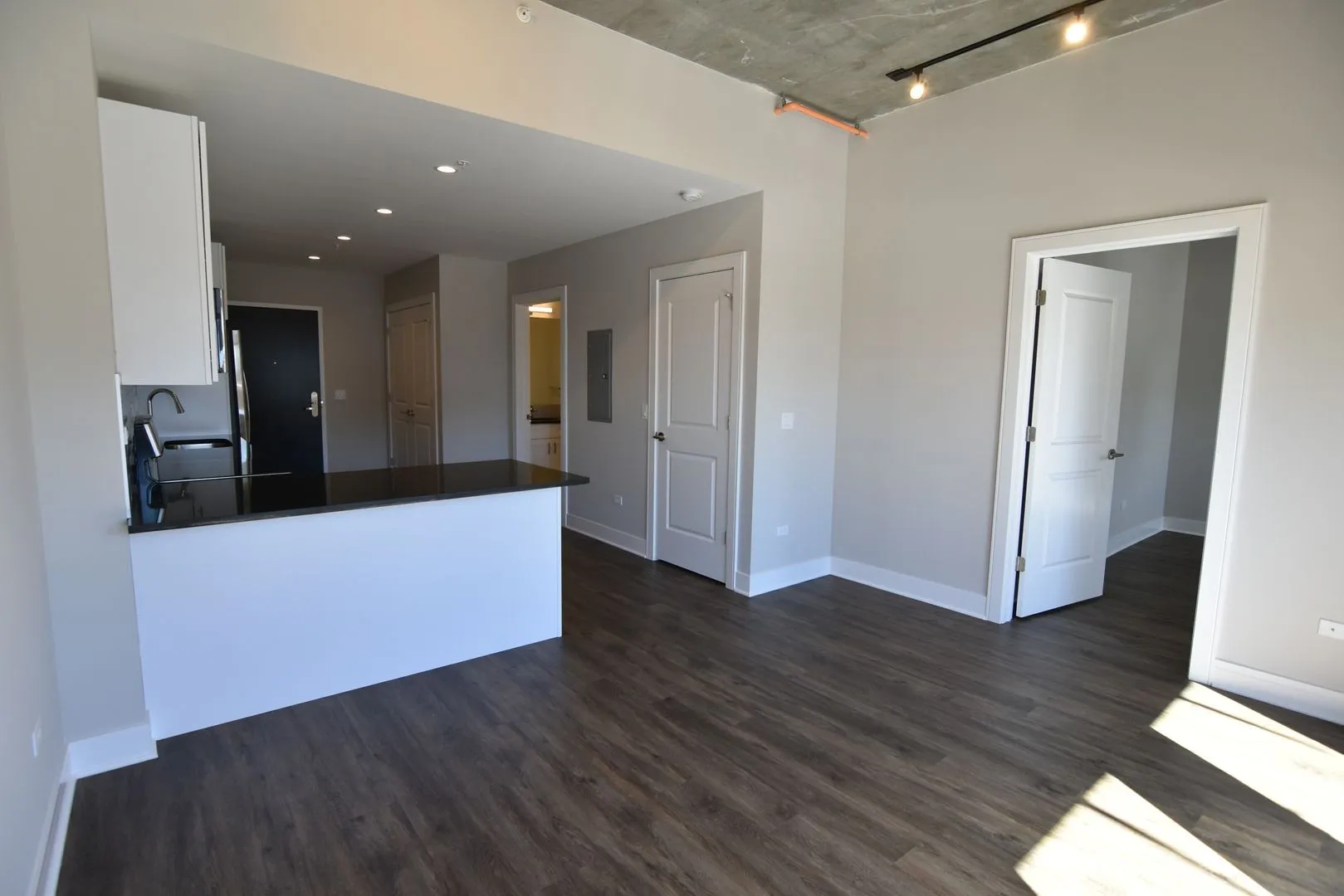 N Broadway, , , USA IL-unit#3833-517-Chicago-IL