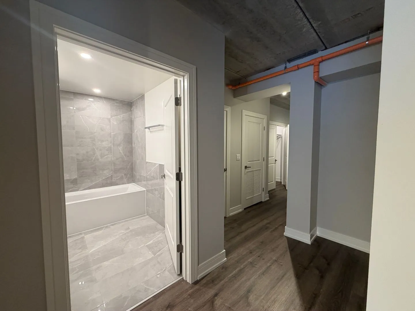 952 W Carmen Ave, , 60640, USA 60640-unit#952-307-Chicago-IL