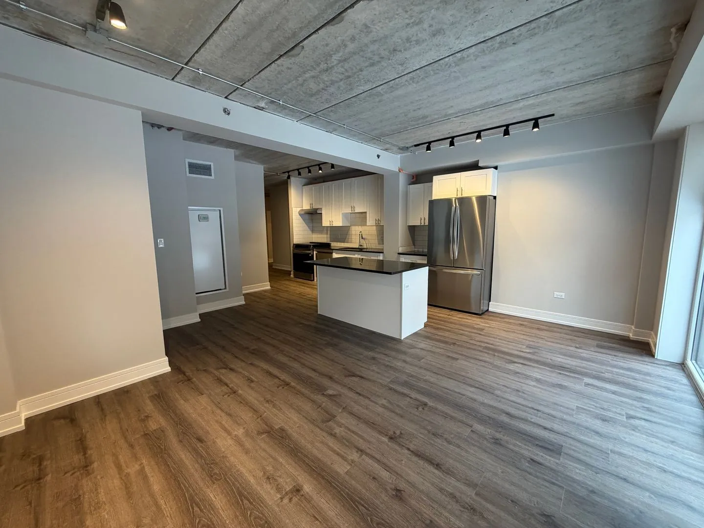 952 W Carmen Ave, ,  60640, USA 60640-unit#952-210-Chicago-IL