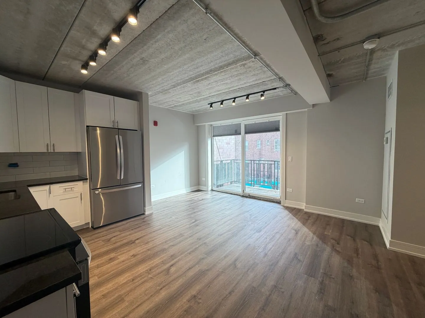 952 W Carmen Ave, , 60640, USA 60640-unit#952-211-Chicago-IL