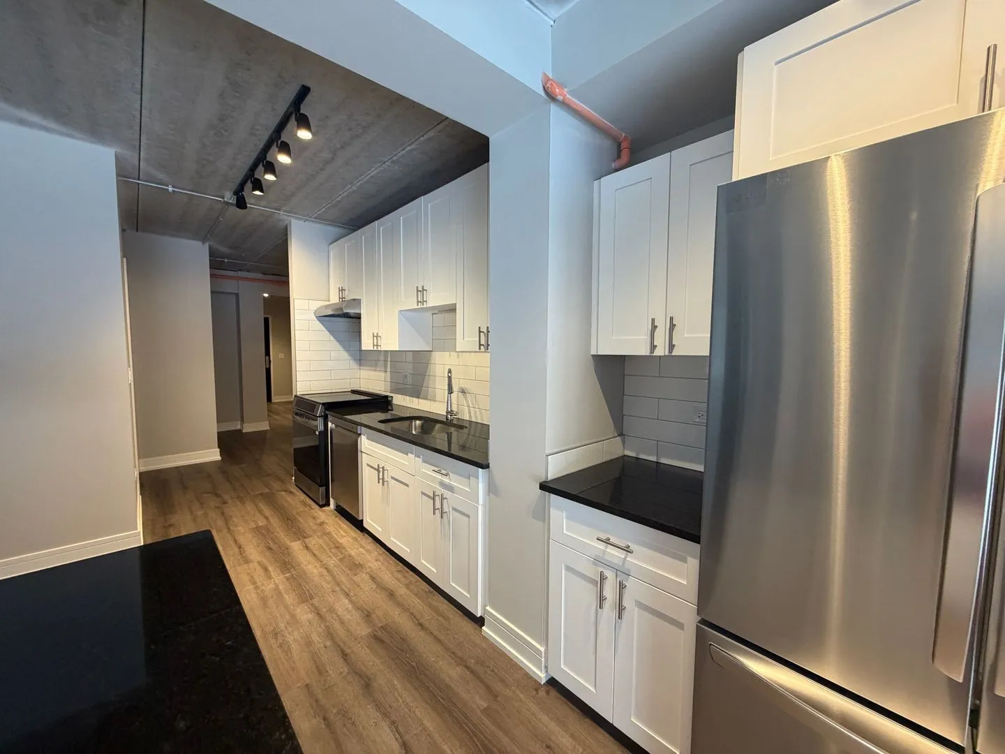 952 W Carmen Ave, ,  60640, USA 60640-unit#952-210-Chicago-IL