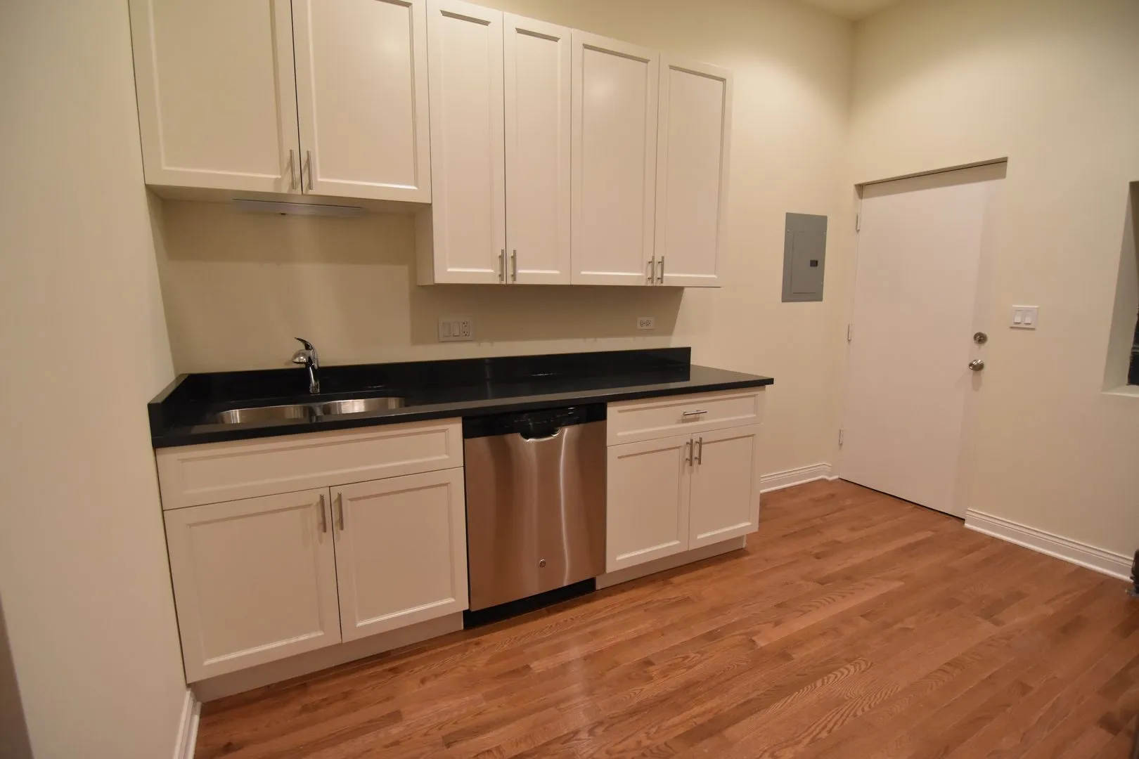900 W Belmont Ave, ,  60657, USA 60657-unit#904-Chicago-IL
