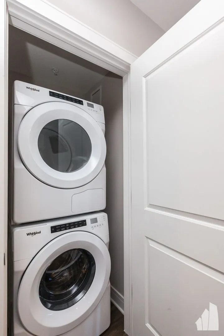 N Broadway, , , USA IL-unit#3833-302-Chicago-IL