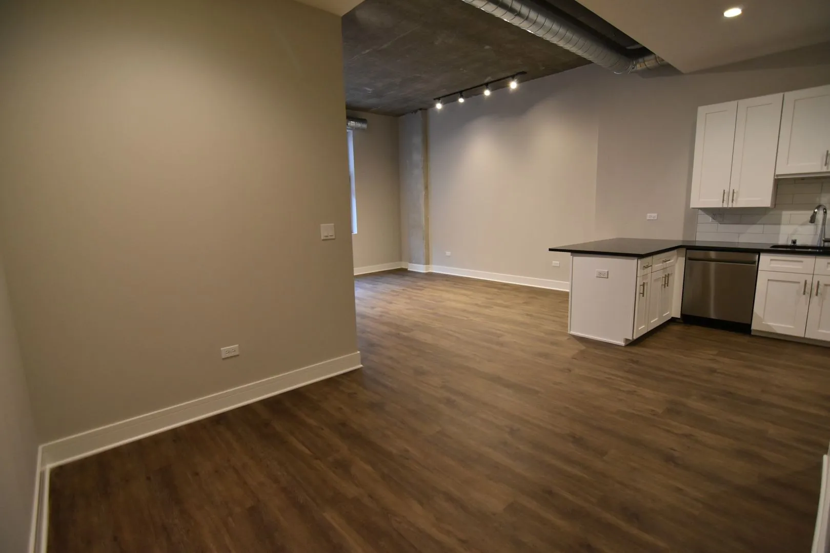 N Broadway, , , USA IL-unit#3833-520-Chicago-IL