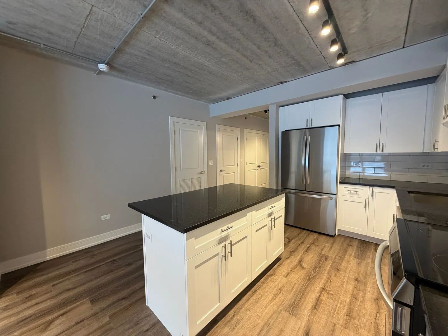 952 W Carmen Ave, , 60640, USA 60640-unit#952-309-Chicago-IL