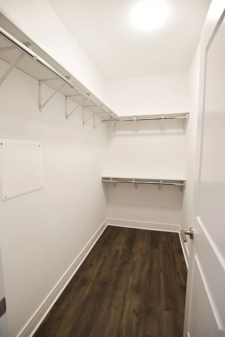 927 W Irving Park Rd, , 60613, USA 60613-unit#927-304-Chicago-IL