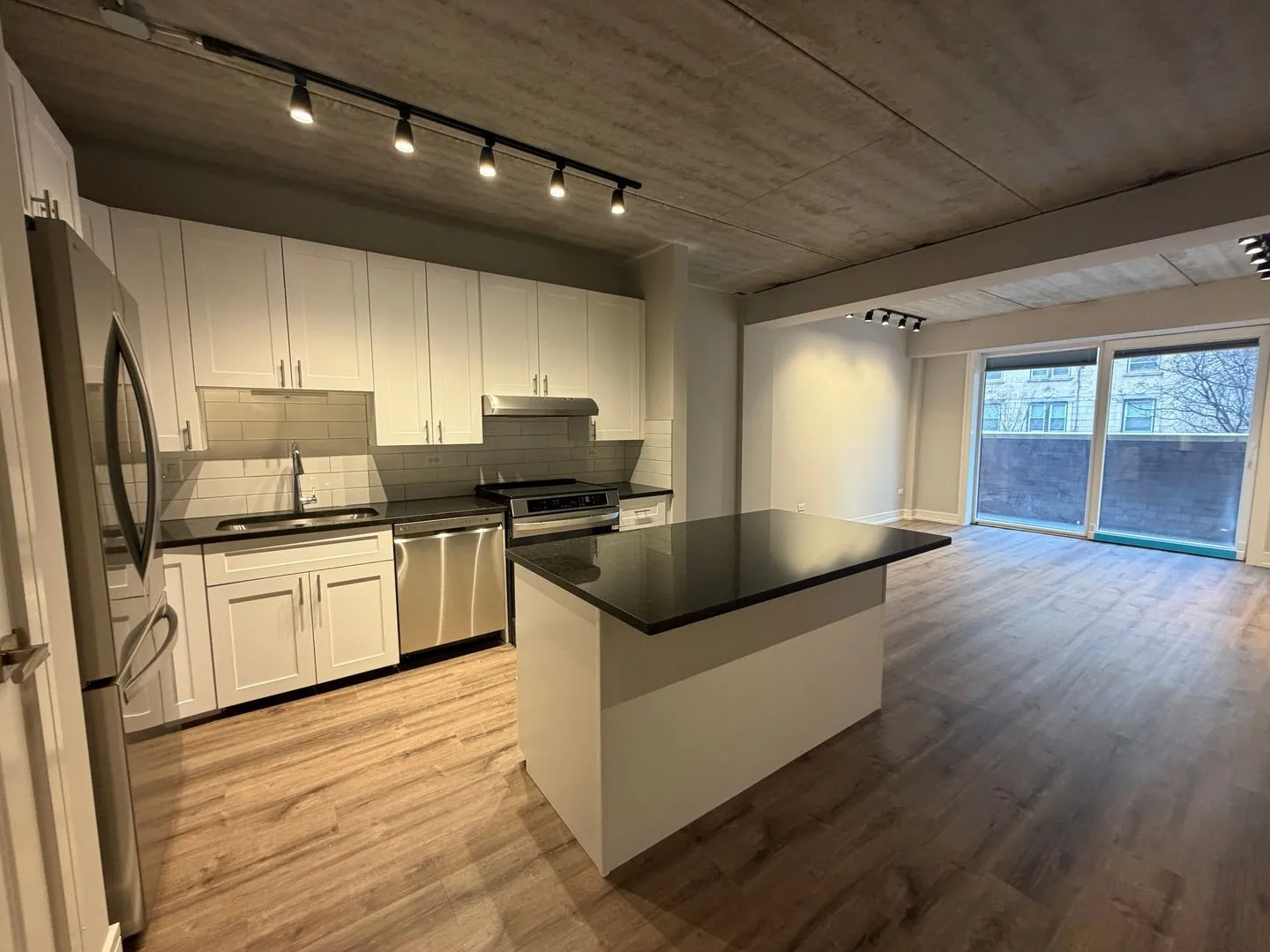 952 W Carmen Ave, , 60640, USA 60640-unit#952-203-Chicago-IL