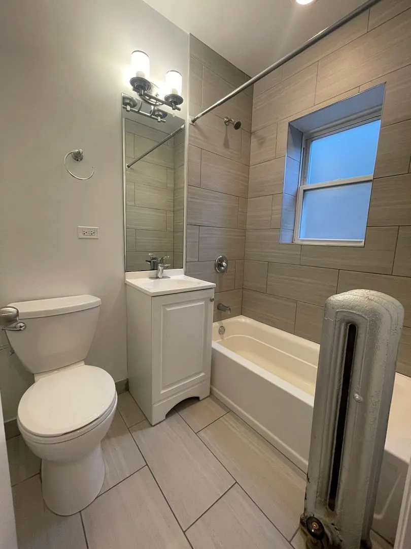 712 W Grace St, ,  60613, USA 60613-unit#GR 712-2N-Chicago-IL