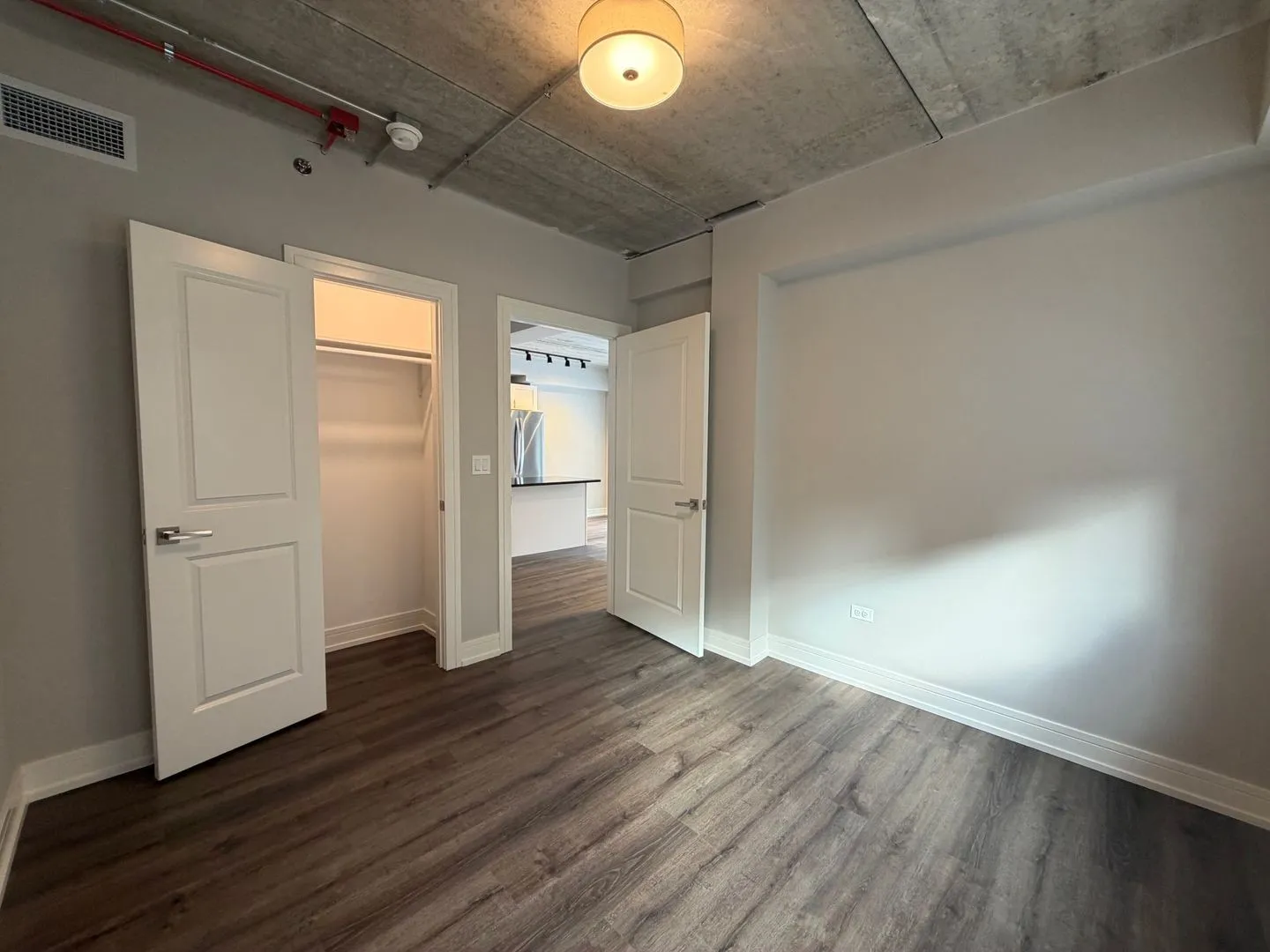 952 W Carmen Ave, ,  60640, USA 60640-unit#952-210-Chicago-IL