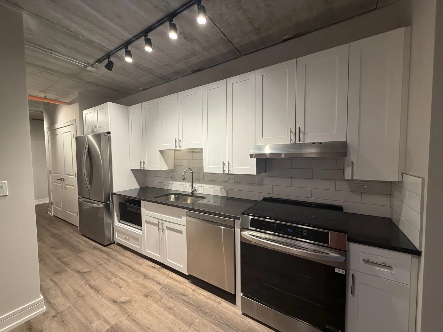 952 W Carmen Ave, ,  60640, USA 60640-unit#952-201-Chicago-IL