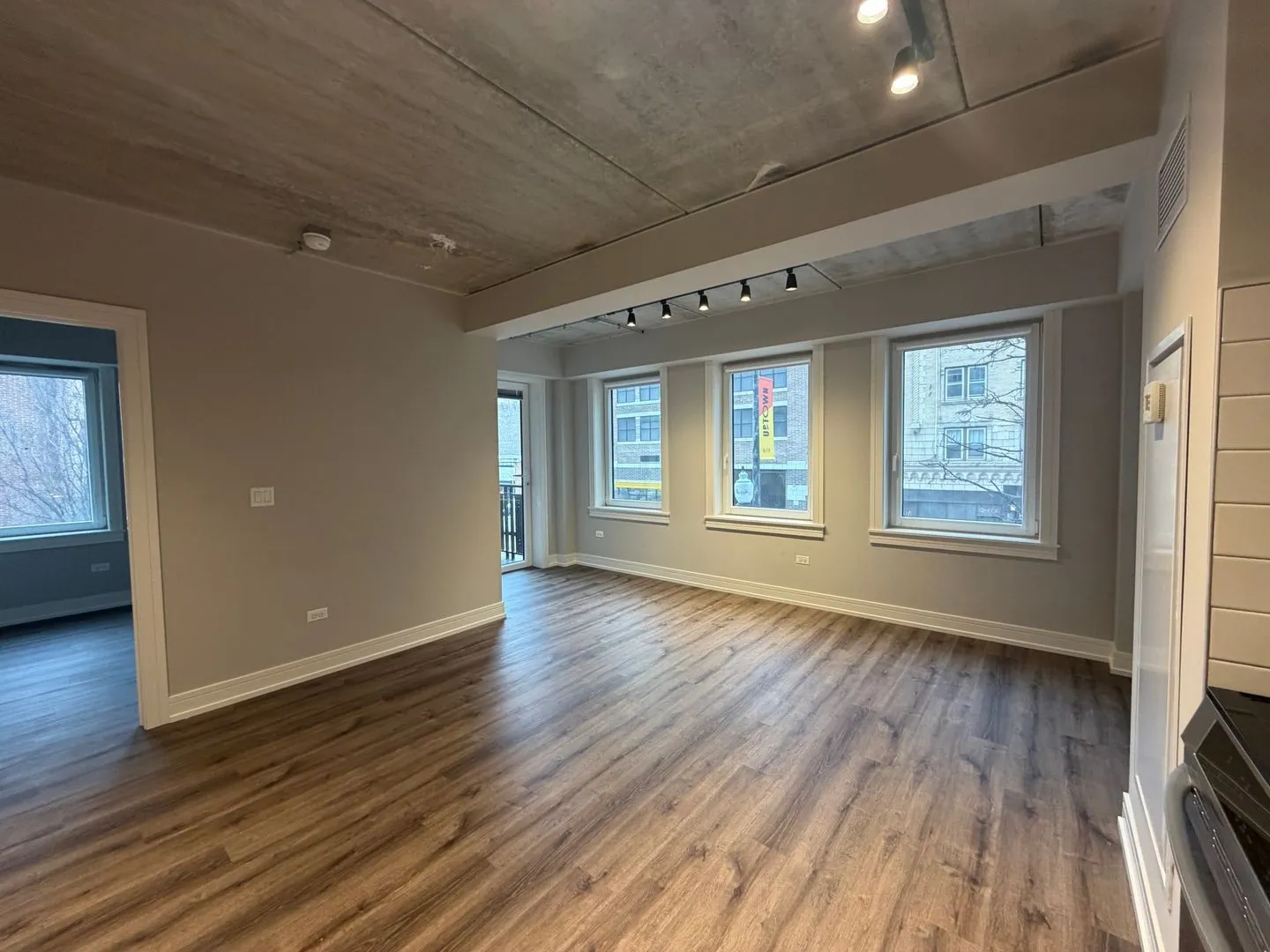 952 W Carmen Ave, ,  60640, USA 60640-unit#952-205-Chicago-IL