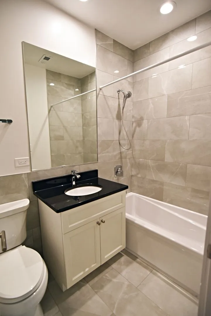 912 W Belmont Ave, , 60657, USA 60657-unit#912-2-Chicago-IL