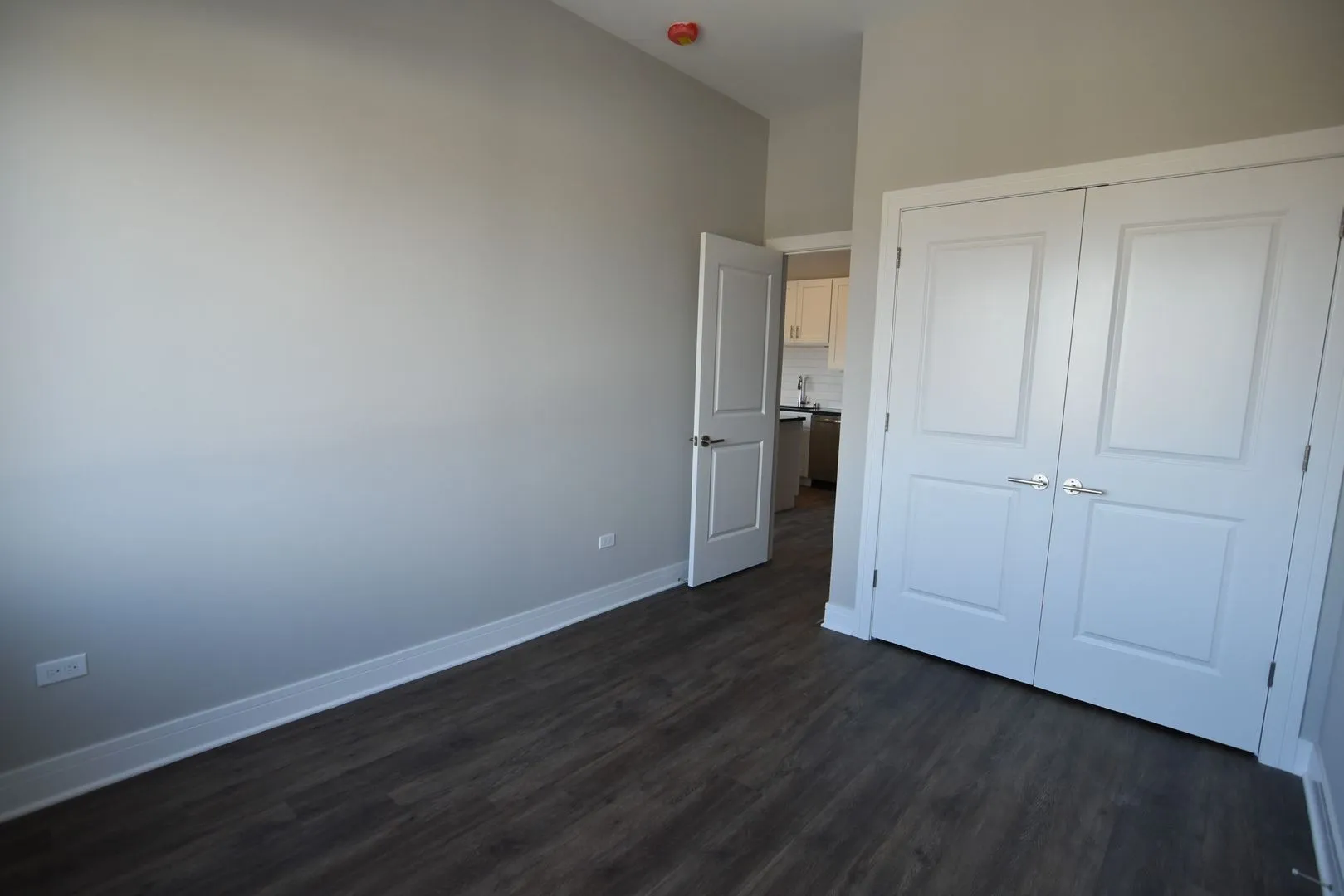 927 W Irving Park Rd, ,  60613, USA 60613-unit#927-201-Chicago-IL