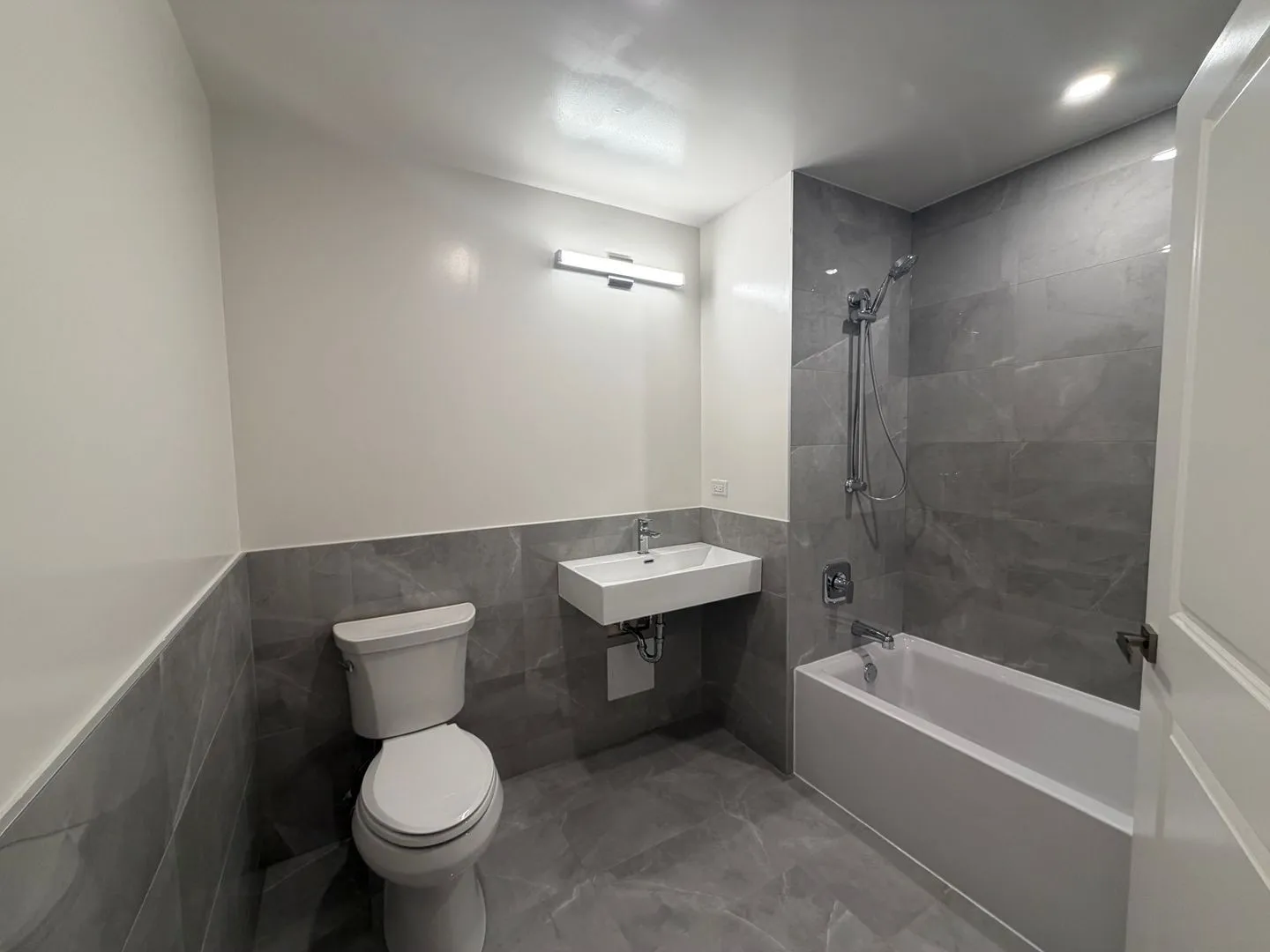 952 W Carmen Ave, ,  60640, USA 60640-unit#952-201-Chicago-IL