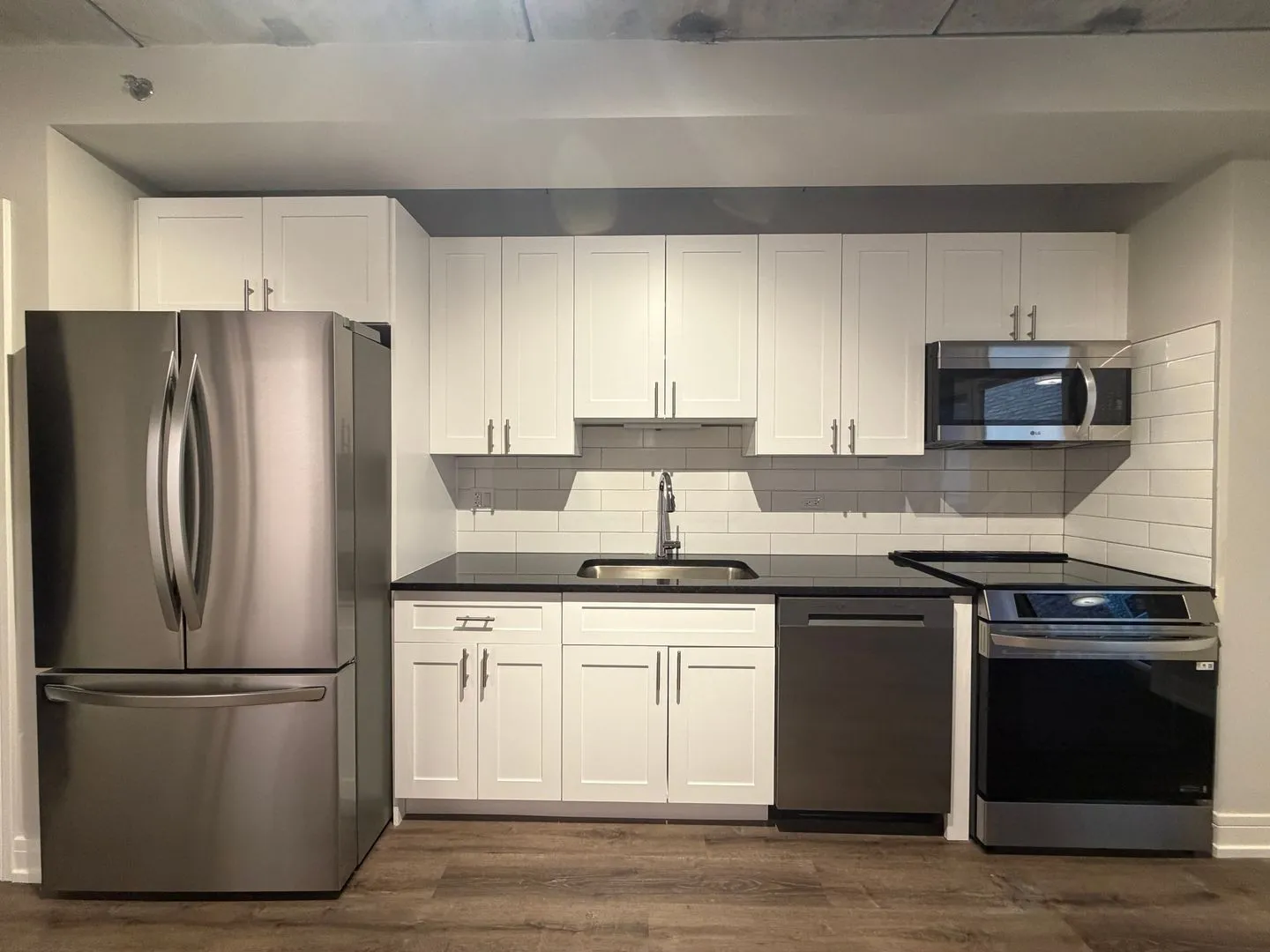 952 W Carmen Ave, ,  60640, USA 60640-unit#952-206-Chicago-IL