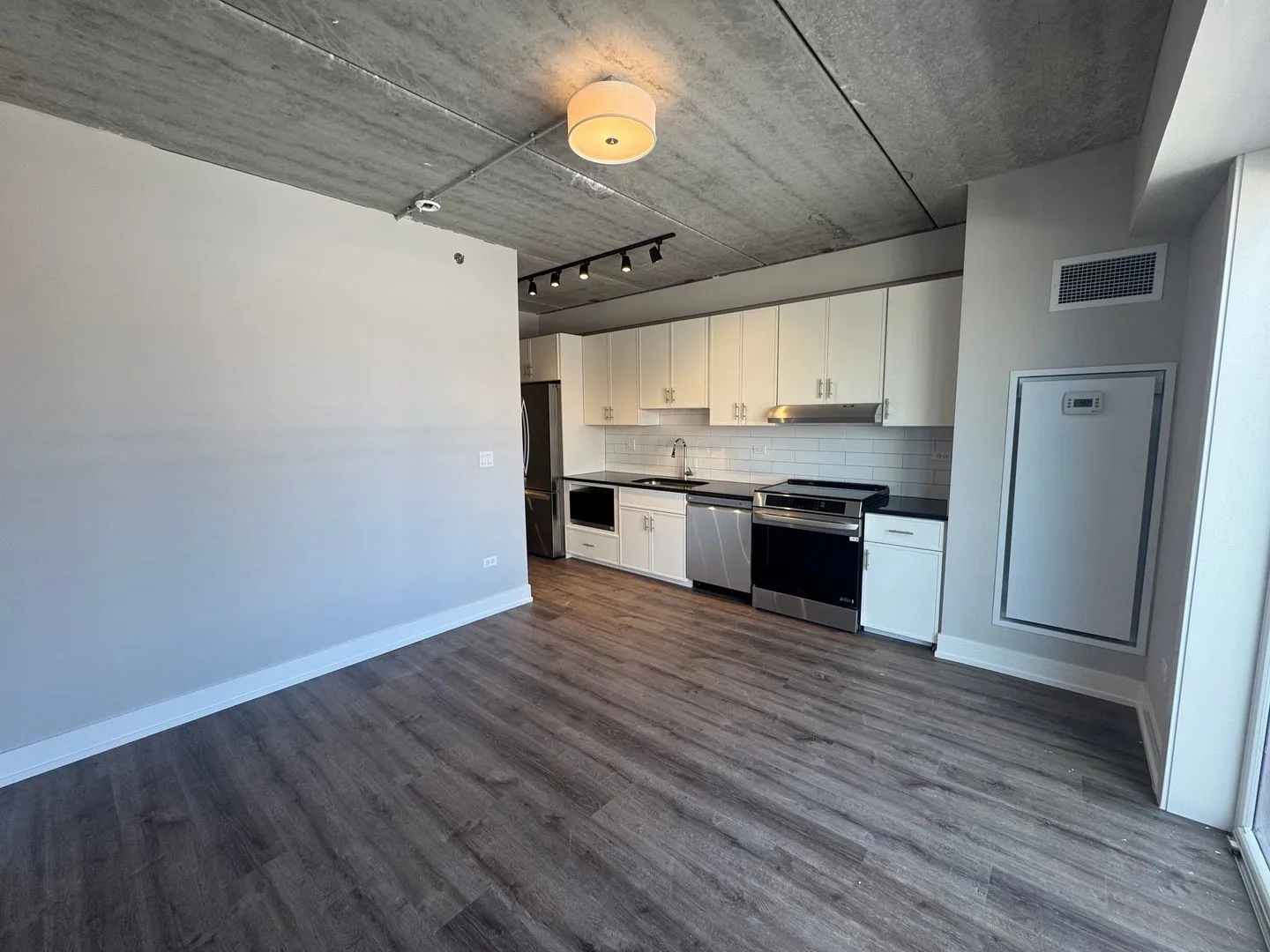 952 W Carmen Ave, ,  60640, USA 60640-unit#801-Chicago-IL