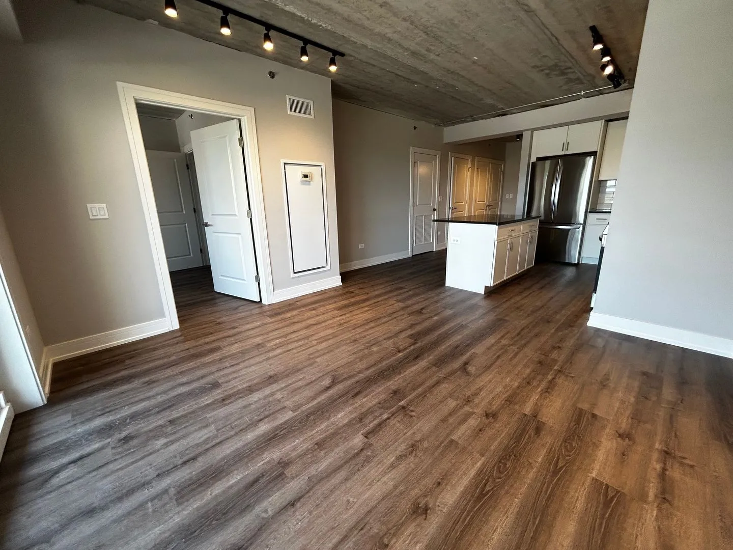 952 W Carmen Ave, ,  60640, USA 60640-unit#709-Chicago-IL