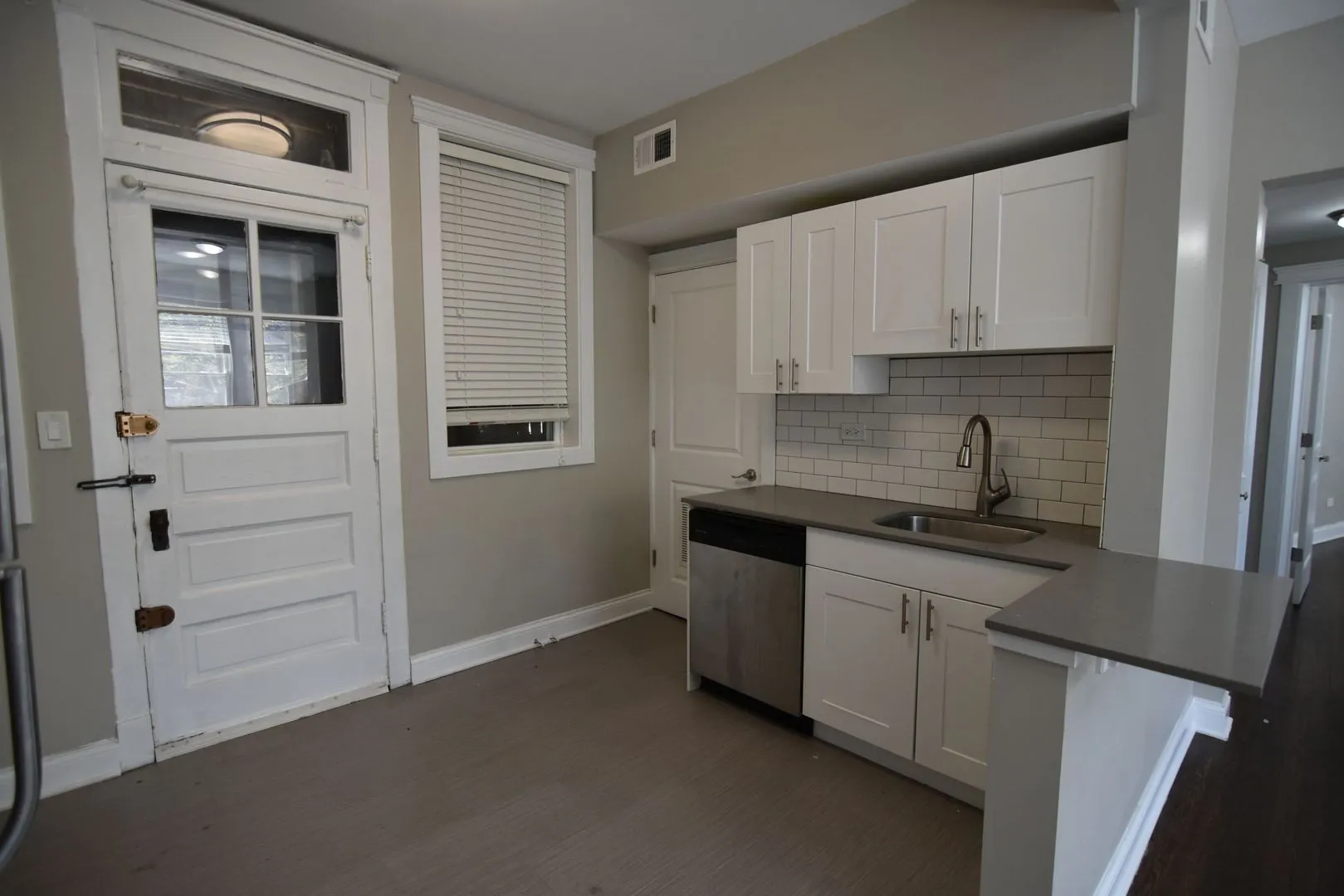 700 W Grace St, ,  60613, USA 60613-unit#3802-2-Chicago-IL