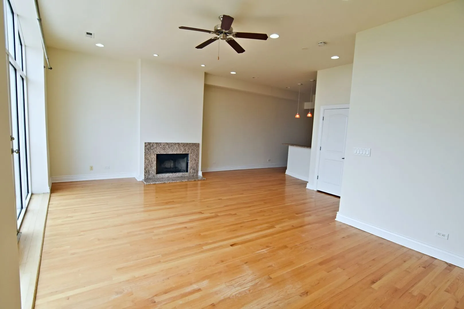 5140 N Clark St, , 60640, USA 60640-unit#4-Chicago-IL