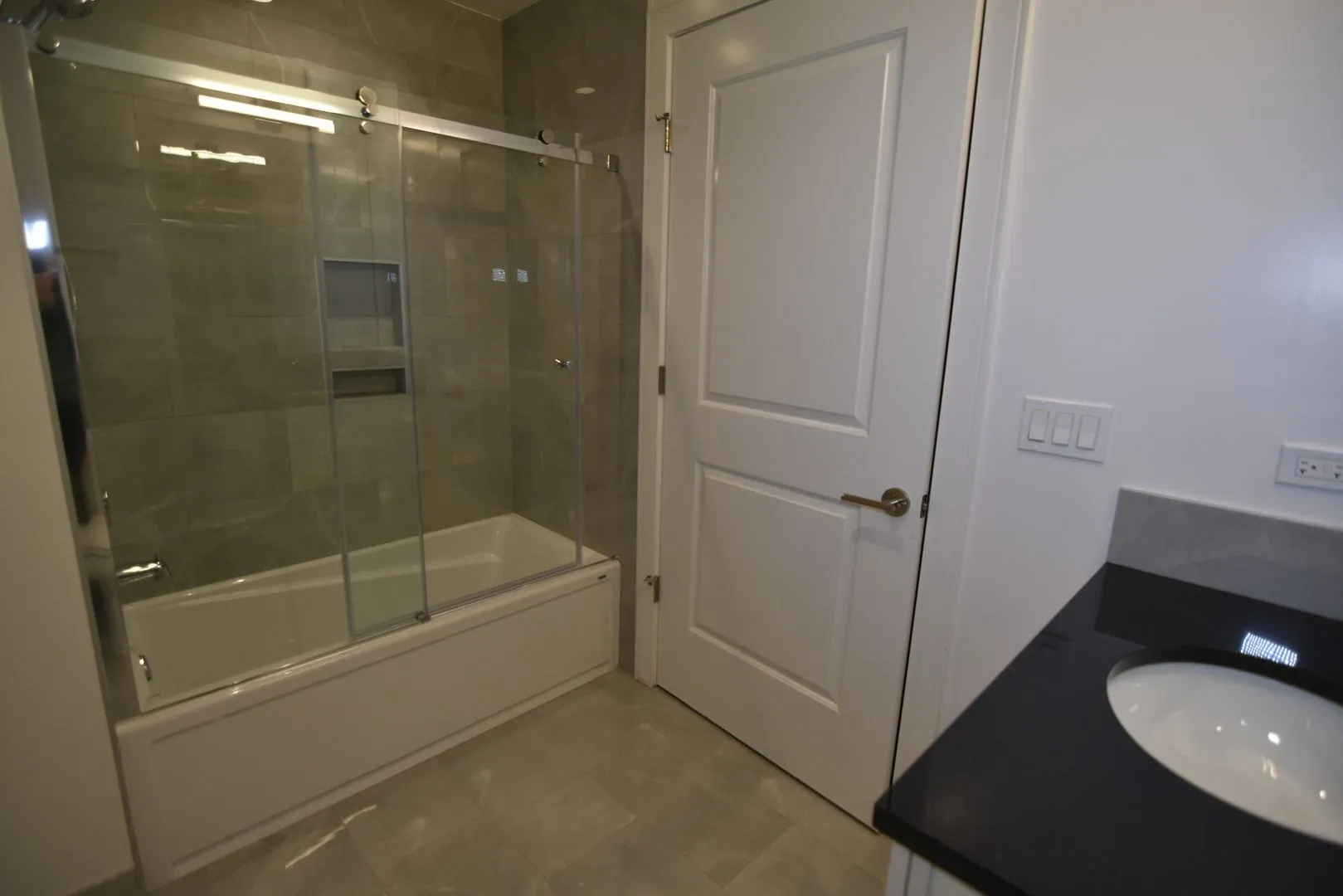 N Broadway, , , USA IL-unit#3833-619-Chicago-IL