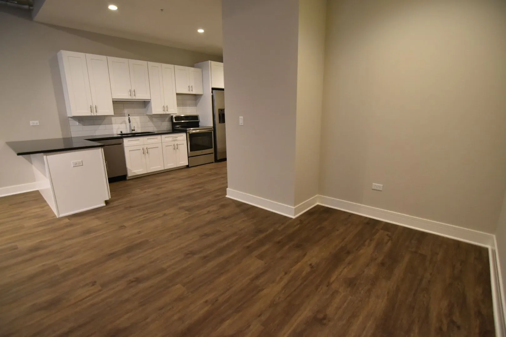 N Broadway, , , USA IL-unit#3833-520-Chicago-IL