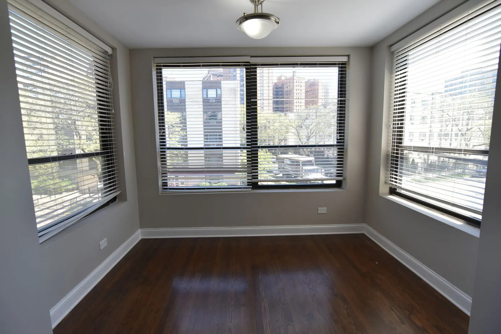 700 W Grace St, ,  60613, USA 60613-unit#3802-2-Chicago-IL