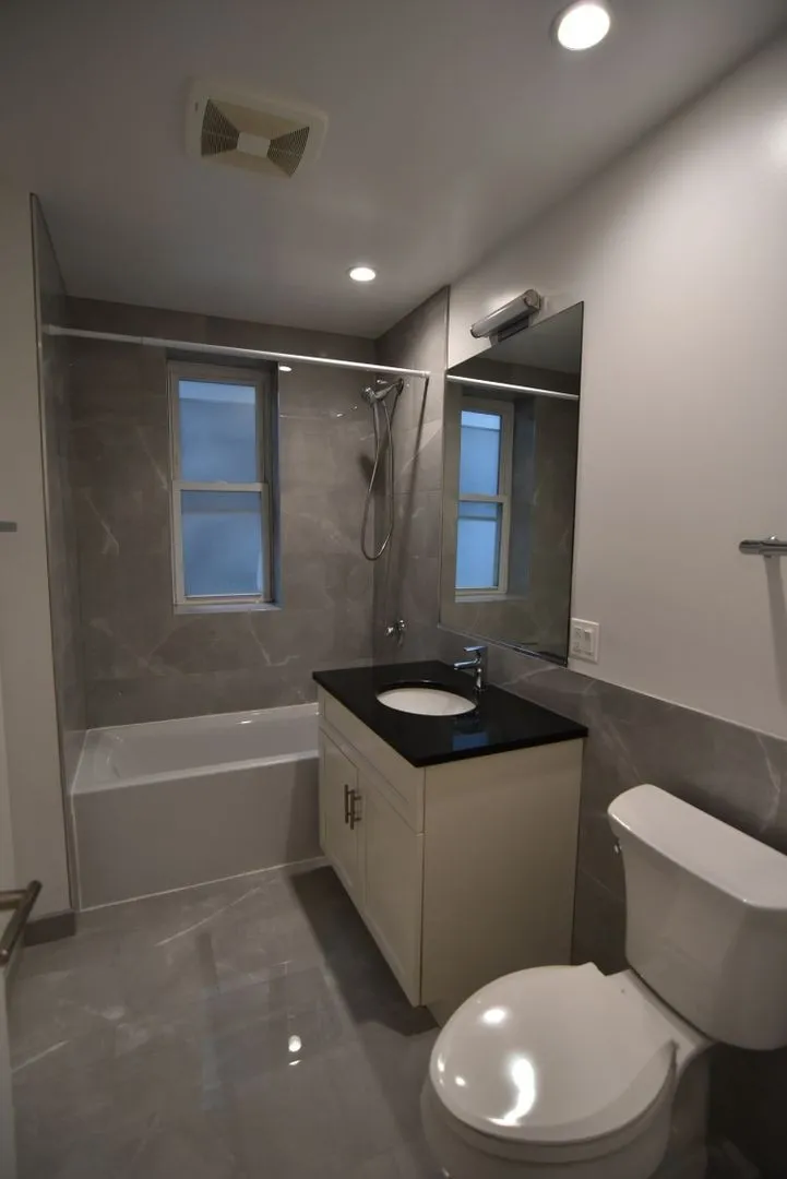 3230 N Clark St, , 60657, USA 60657-unit#3232-3F-Chicago-IL