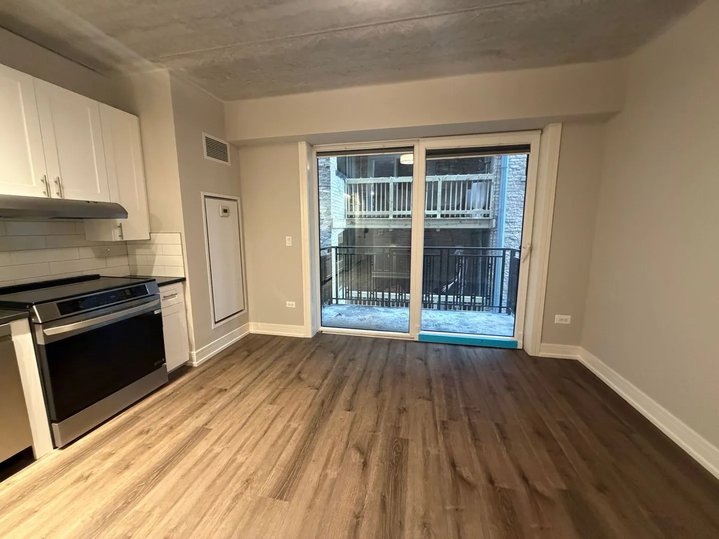 952 W Carmen Ave, ,  60640, USA 60640-unit#952-201-Chicago-IL