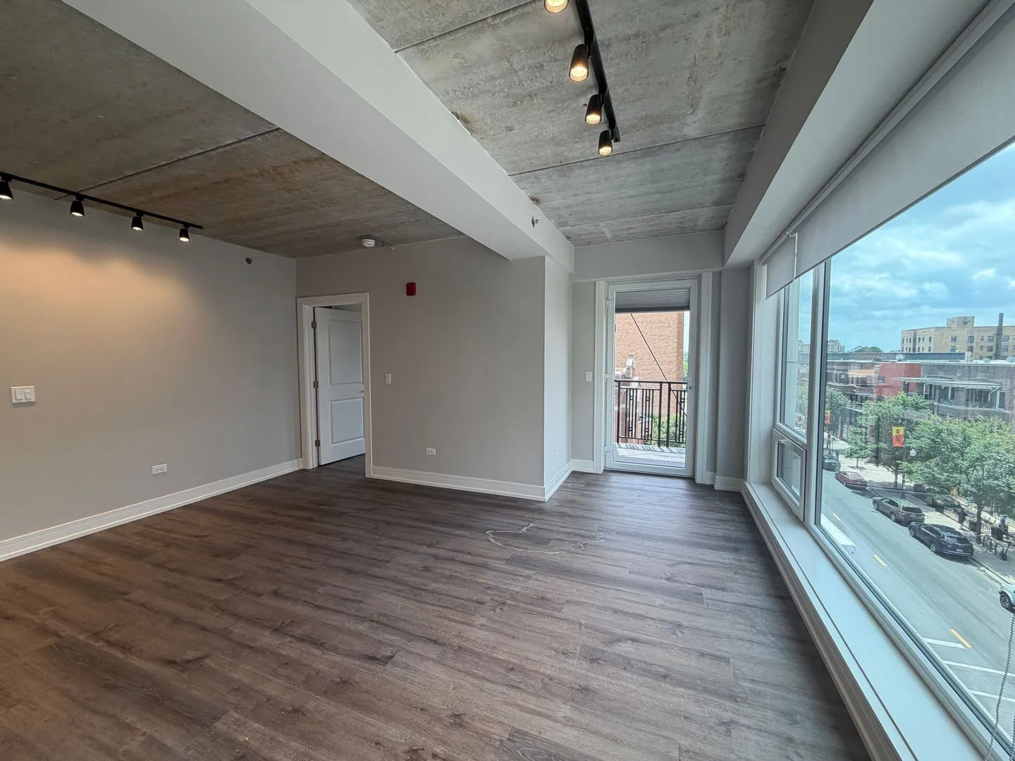 952 W Carmen Ave, , 60640, USA 60640-unit#305-Chicago-IL
