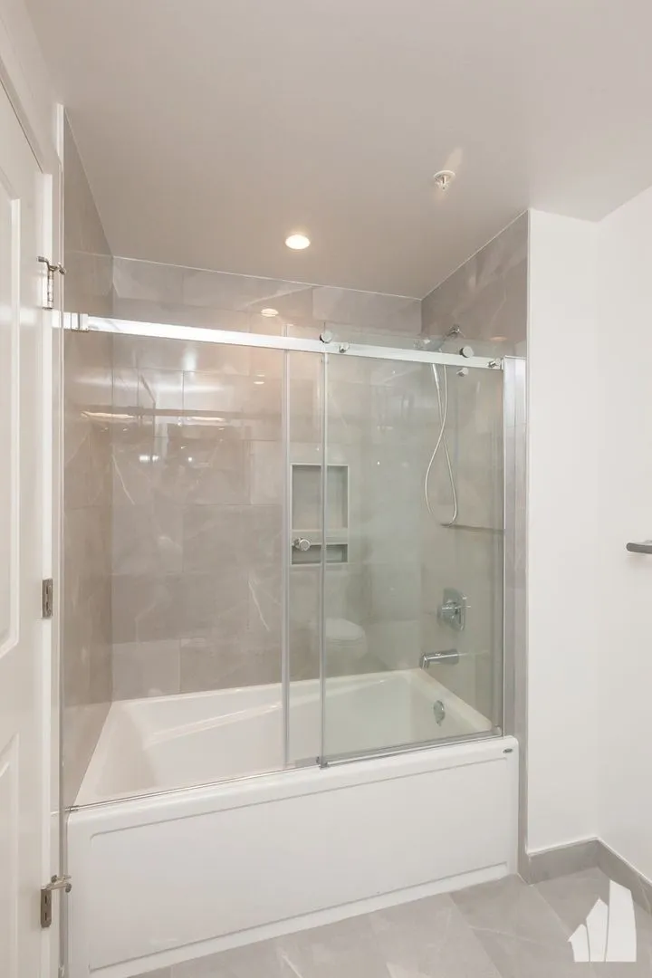 N Broadway, , , USA IL-unit#3833-602-Chicago-IL