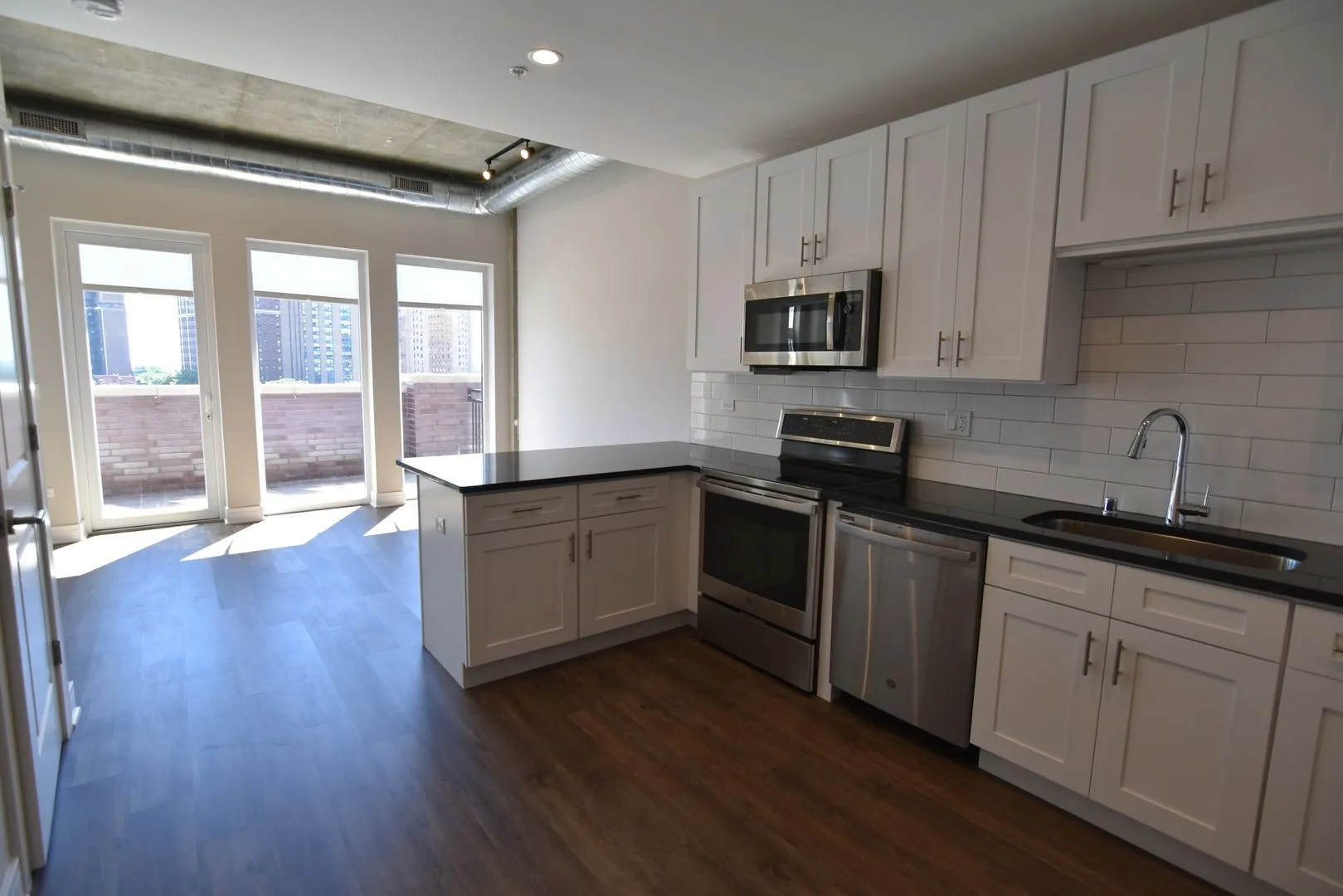 N Broadway, , , USA IL-unit#3833-617-Chicago-IL