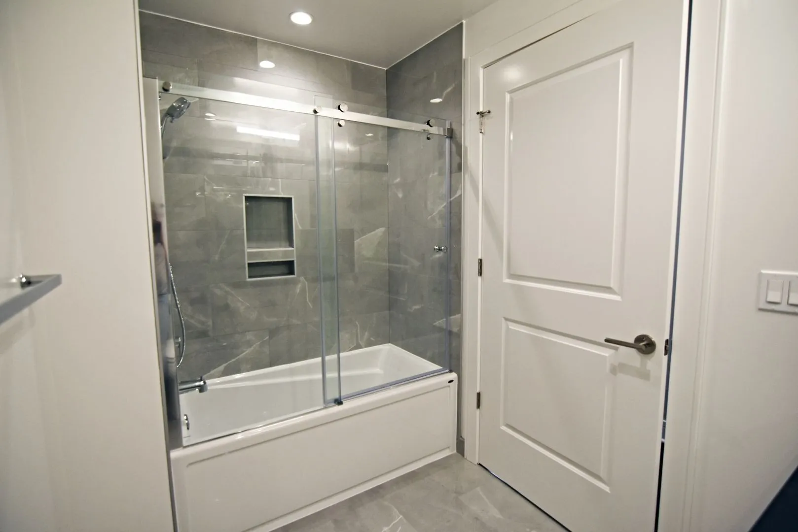 N Broadway, , , USA IL-unit#3833-219-Chicago-IL