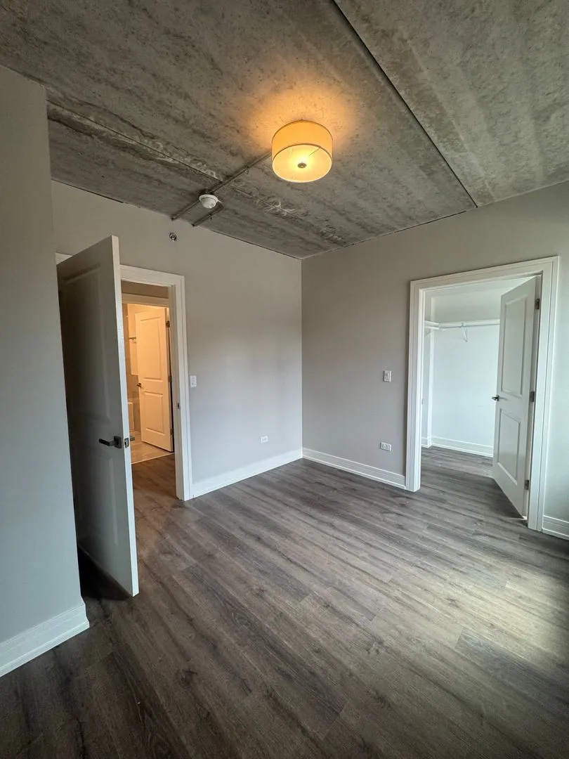 952 W Carmen Ave, ,  60640, USA 60640-unit#952-811-Chicago-IL