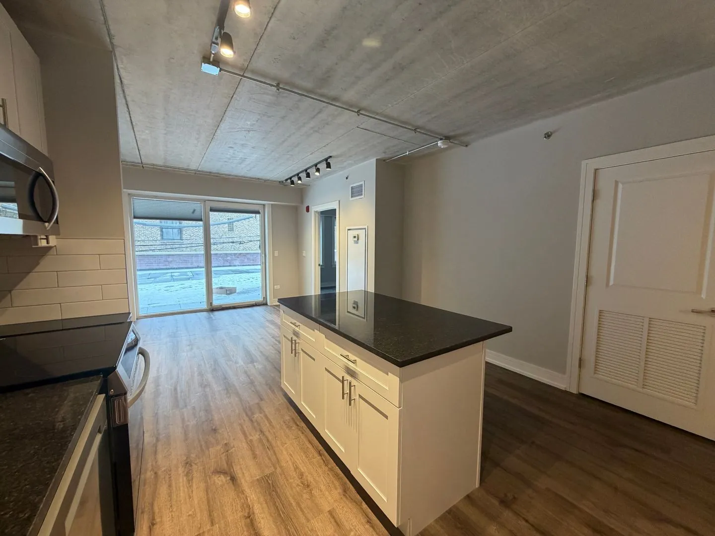 952 W Carmen Ave, , 60640, USA 60640-unit#952-309-Chicago-IL