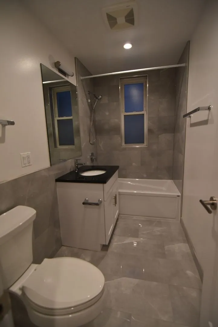 3230 N Clark St, , 60657, USA 60657-unit#3230-2F-Chicago-IL