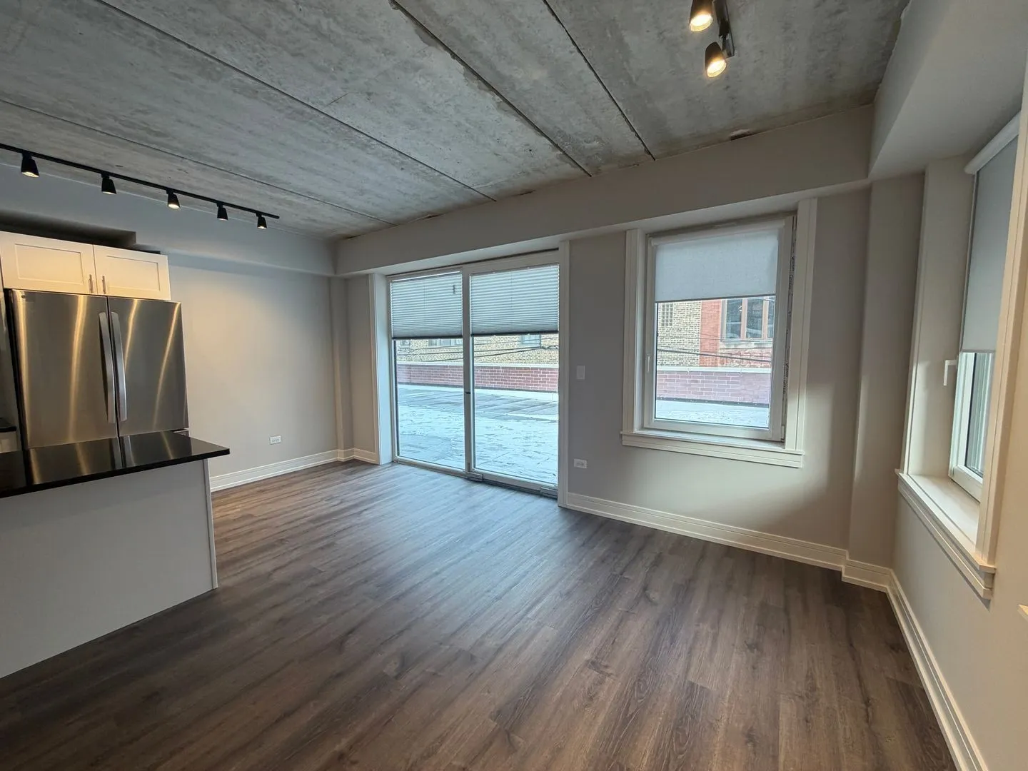 952 W Carmen Ave, ,  60640, USA 60640-unit#952-210-Chicago-IL