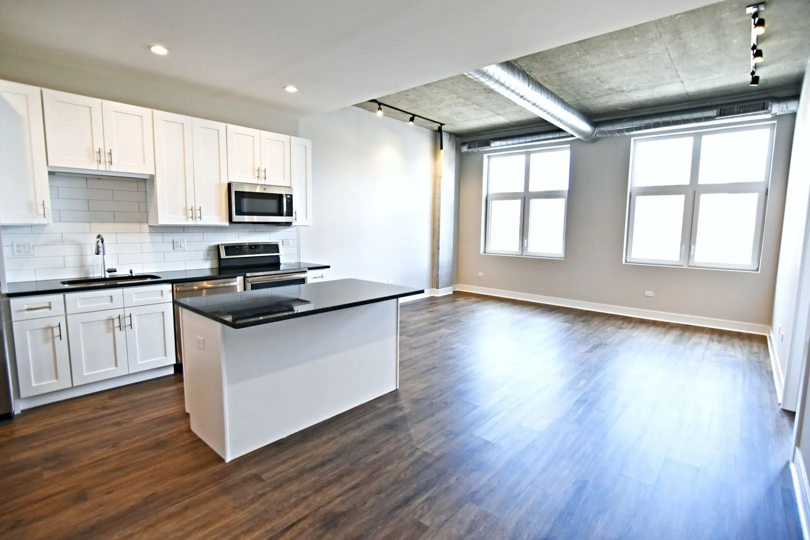 N Broadway, , , USA IL-unit#3833-515-Chicago-IL