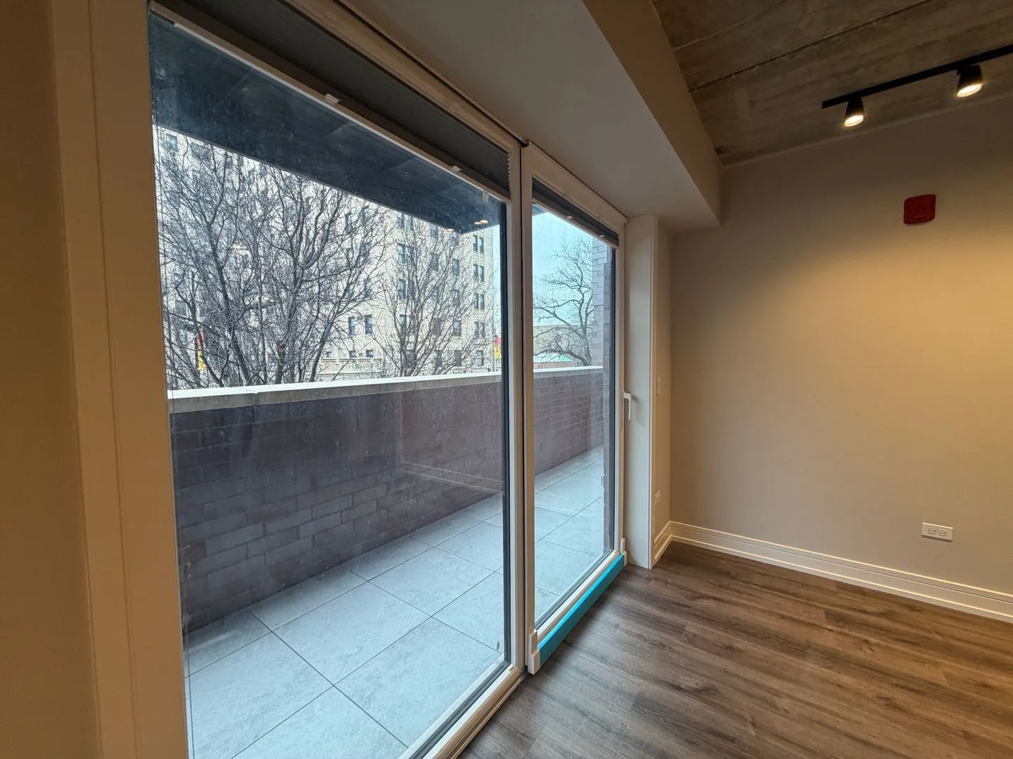 952 W Carmen Ave, ,  60640, USA 60640-unit#952-203-Chicago-IL