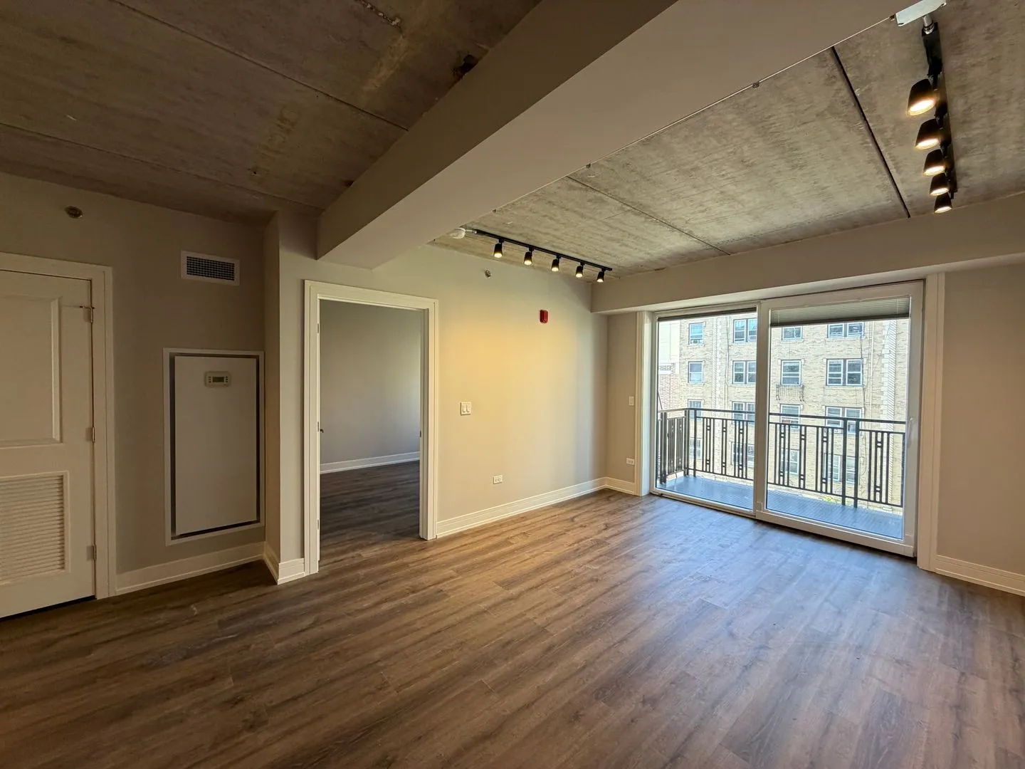 952 W Carmen Ave, ,  60640, USA 60640-unit#952-504-Chicago-IL