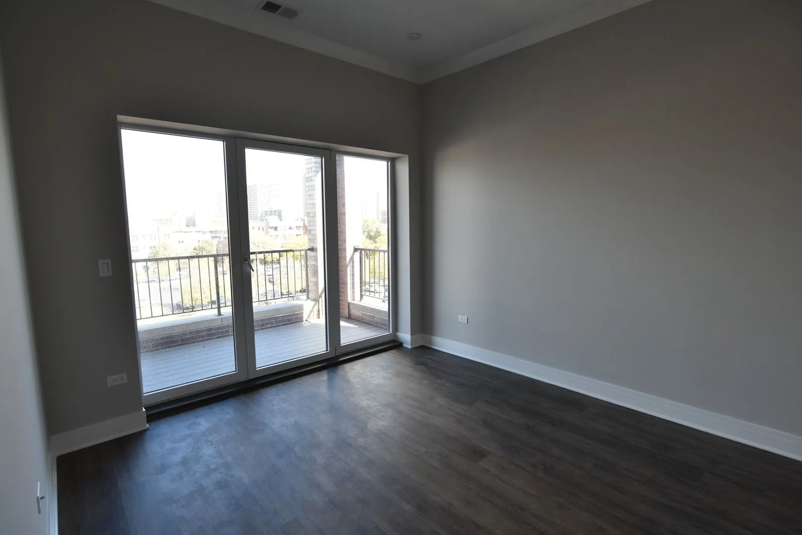 927 W Irving Park Rd, ,  60613, USA 60613-unit#927-201-Chicago-IL