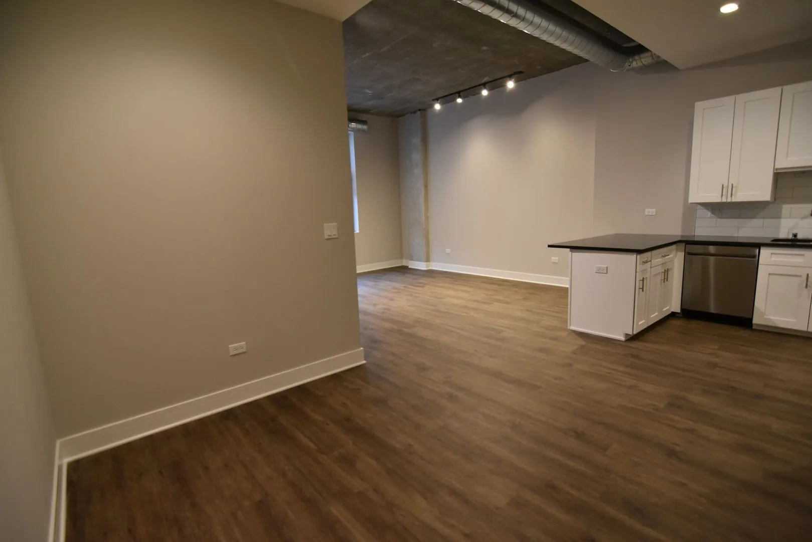 N Broadway, , , USA IL-unit#3833-520-Chicago-IL
